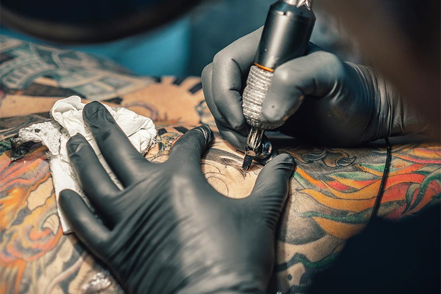 Thợ xăm phải lành nghề, đáng tin cậy thì mới có thể đem đến cho bạn những hình xăm đẹp như ý